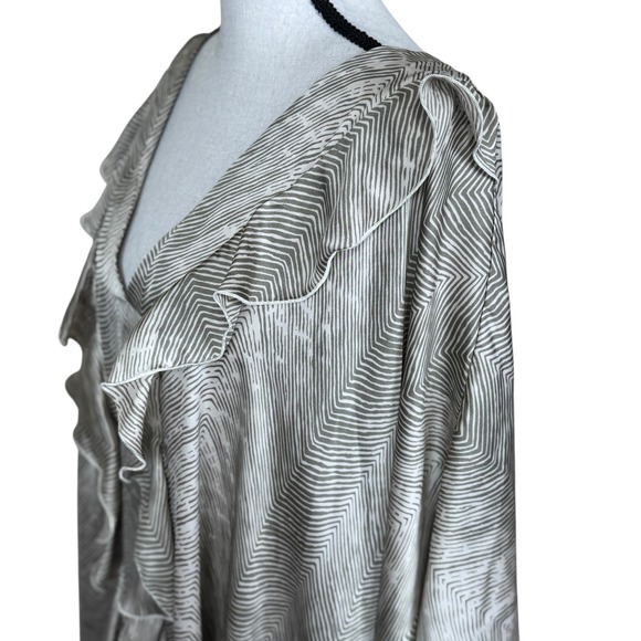 ALEXIS Womens Satin Ruffle V Neck Poncho Blouse Small Made in USA Romantic Boho - Picture 9 of 12